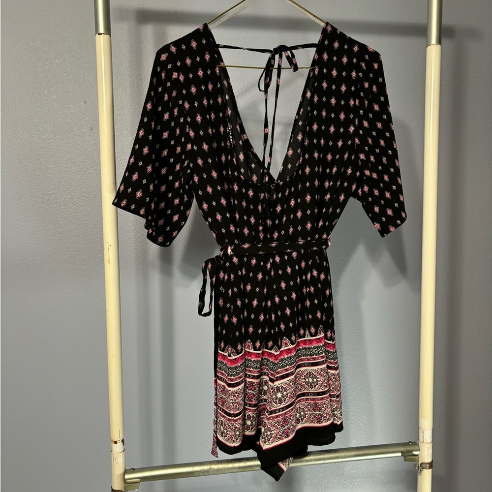 Three pink hearts Romper Size Small
